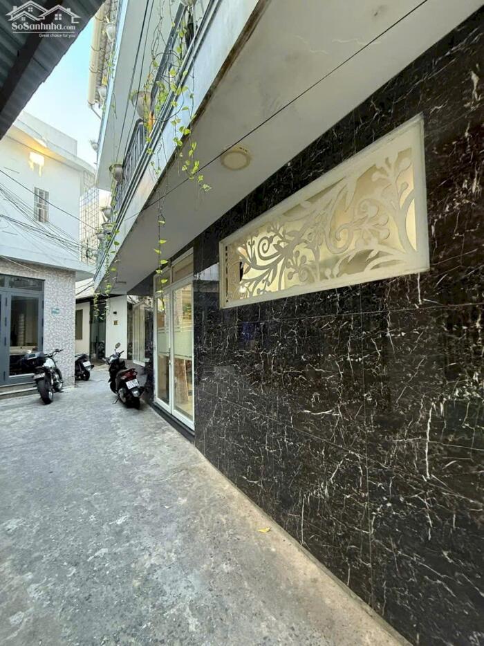 Hình ảnh BÁN GẤP _ NHÀ 3 TẦNG, 2PN _ KIỆT TRƯỚC NHÀ 3M _ TRẦN CAO VÂN _ GIÁ 3,49 TỶ 0