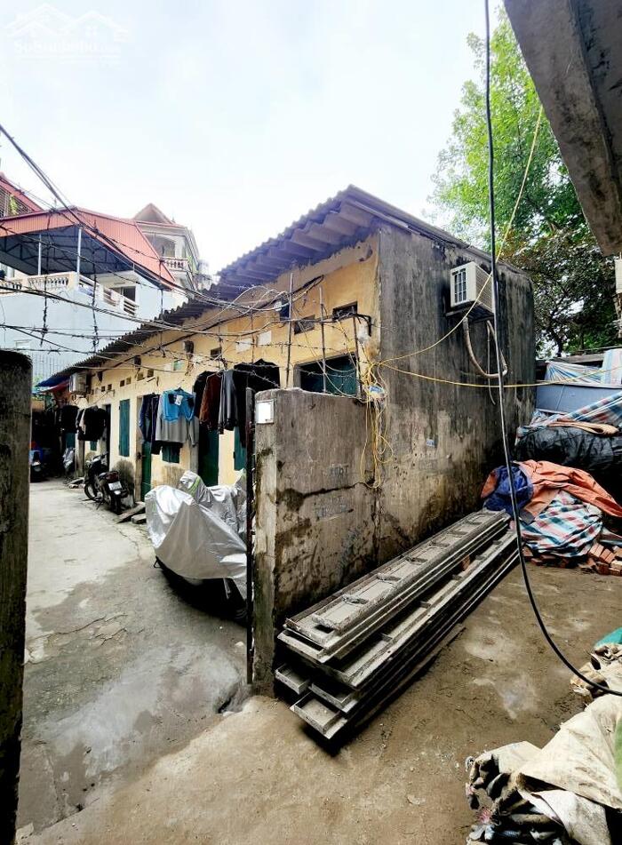 Hình ảnh Bán Nhà Lạc Long Quân Tây Hồ 50m2-1T MT5m 13,7 Tỷ Có Thương Lượng. 0