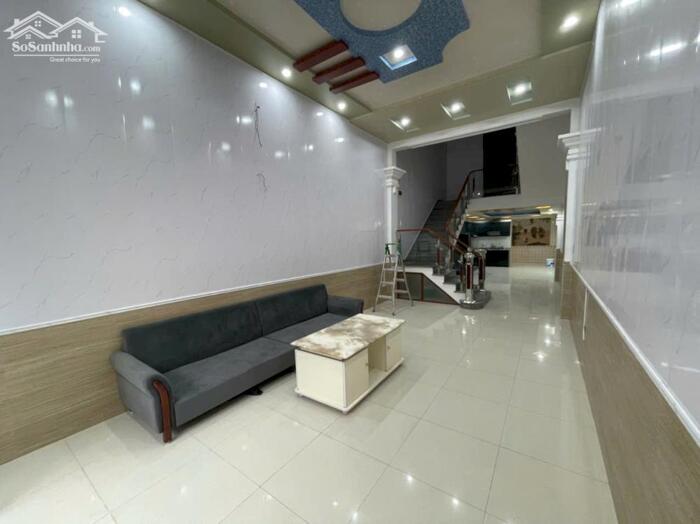 Hình ảnh Cho thuê nhà khu phân lô Văn Cao (83m2), 4 p.ngủ khép kín. 0