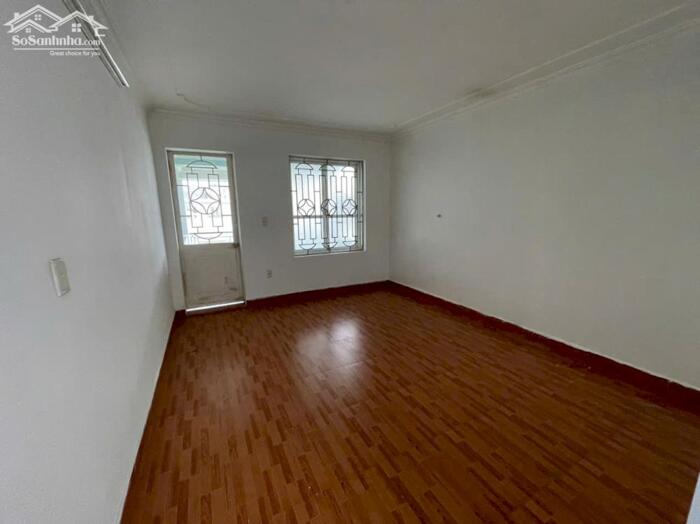 Hình ảnh Cho thuê nhà khu phân lô Văn Cao (83m2), 4 p.ngủ khép kín. 5