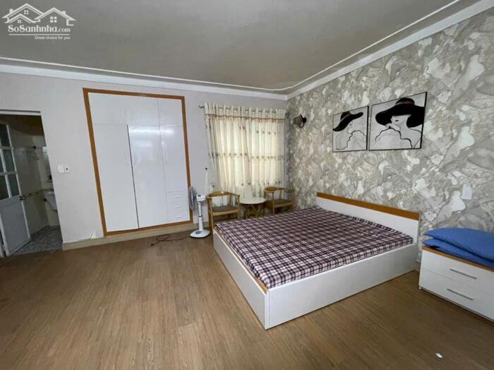 Hình ảnh Cho thuê nguyên căn sân cổng 110m2 Văn Cao, 6 p.ngủ khép kín. 8