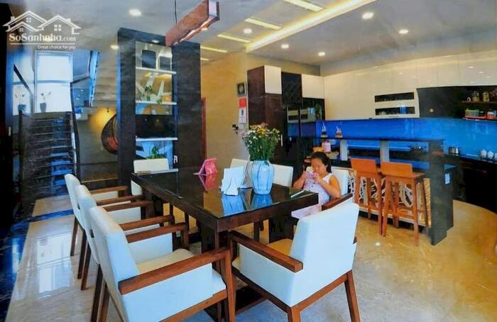 Hình ảnh Bán Biệt thự đẹp 4 tầng 360m2, nội thất xịn khu Vip Hà Huy Giáp, gần Cầu An Lộc, Gò Vấp 6