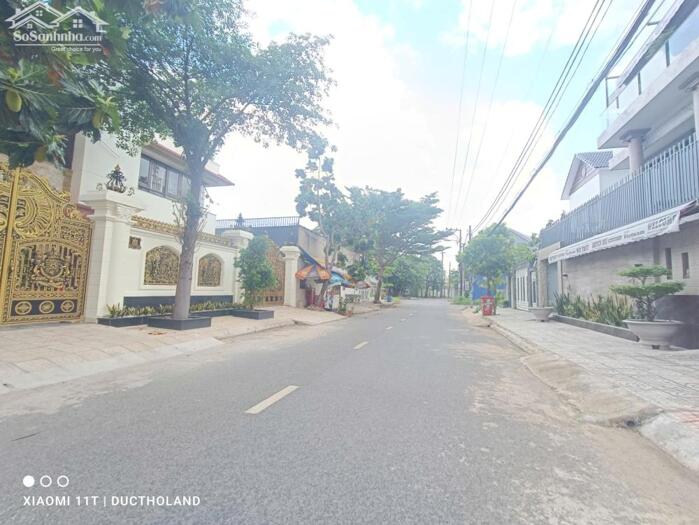 Hình ảnh Bán Biệt thự đẹp 4 tầng 360m2, nội thất xịn khu Vip Hà Huy Giáp, gần Cầu An Lộc, Gò Vấp 12