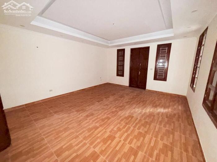 Hình ảnh Nhà Ngụy Như 150M2 Mặt Tiền 7,2M 5 Tầng 42 Tỷ Vỉa Hè Ô TÔ tránh đỗ 2