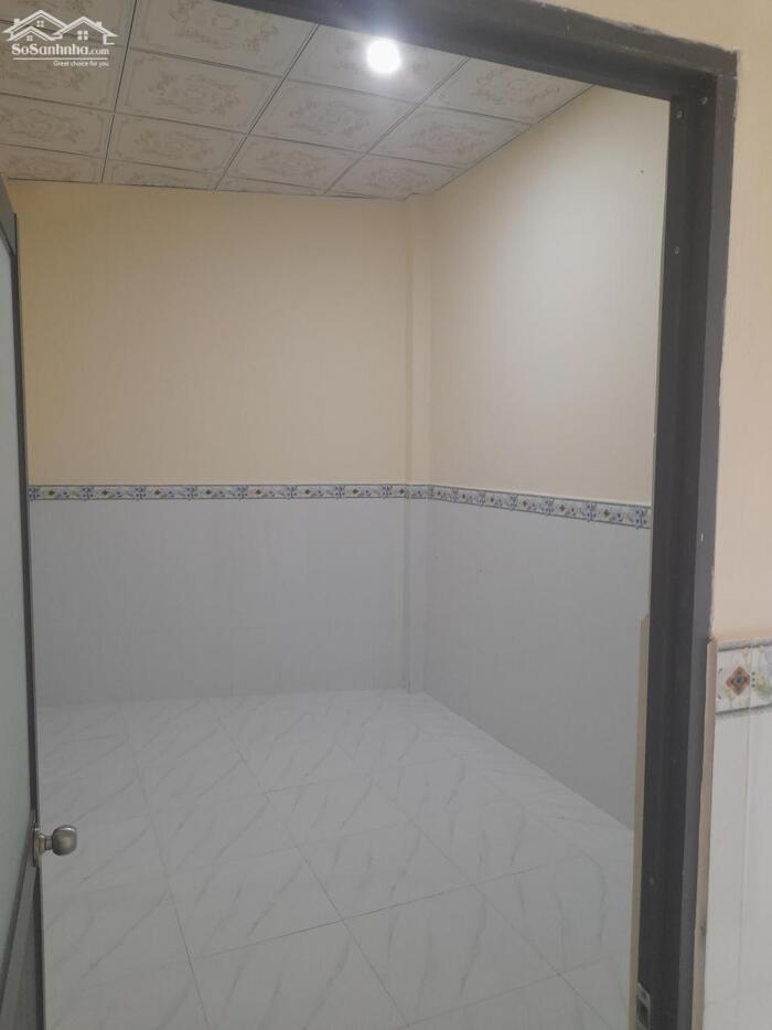 Hình ảnh Bán nhà hẻm ô tô đường trần hưng đạo 4