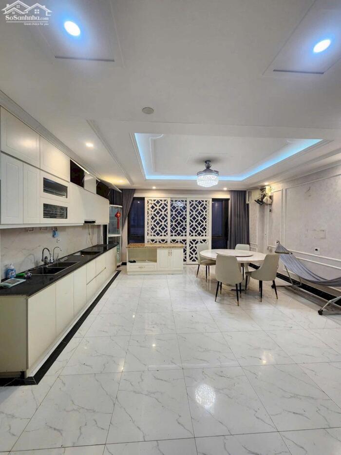 Hình ảnh Bán nhà Nguyễn Khánh Toàn 60m2 20m ra mặt phố ngõ 3 gác 15 tỷ 2