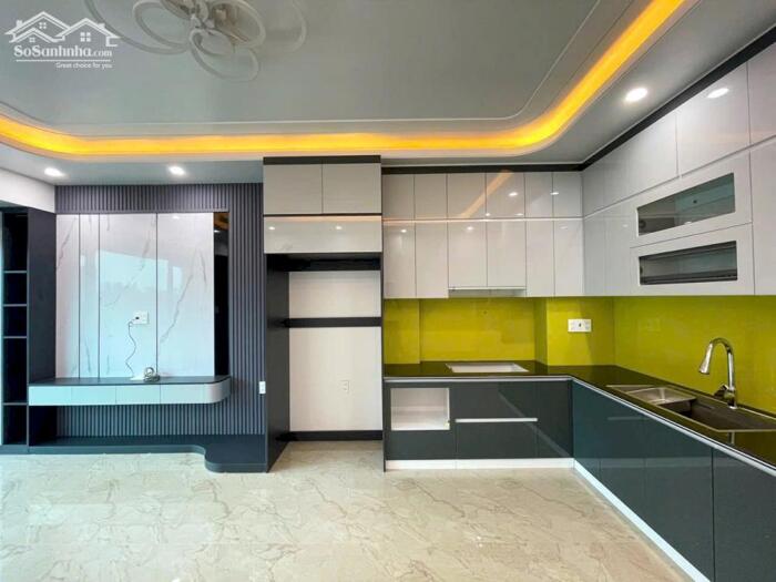 Hình ảnh Nhà 7 tầng thang máy trung tâm Lê Hồng Phong 2