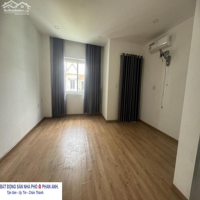 Hình ảnh Bán gấp nhà phố Thủ Đức | 3 tầng 2 pn 3 wc | Ngang 5 m | Chỉ có 3 tỷ.n.n.n. 2