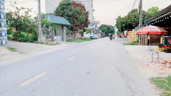 Hình ảnh Bán đất kinh doanh hoặc làm xưởng tại mặt đường 302C Hoàng Oanh, Hương Sơn, Bình Xuyên. 0