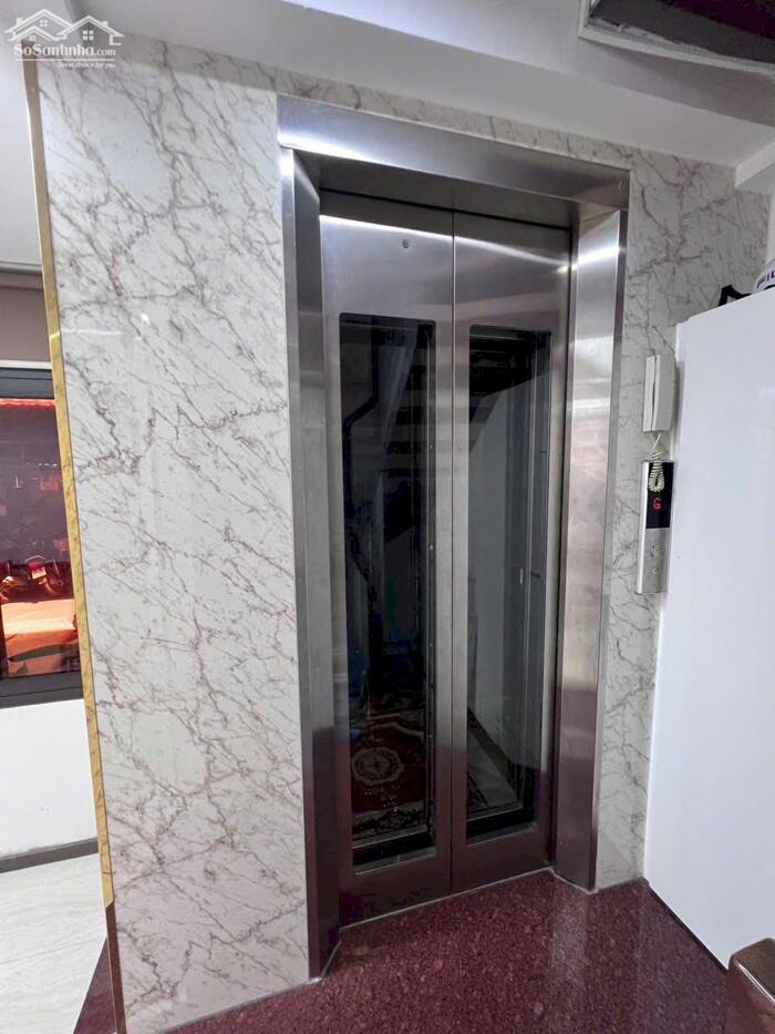 Hình ảnh Bán nhà mặt phố Nguyễn Bỉnh Khiêm , P. Đakao ,Q.1 ,Hầm 5 lầu , Thang máy , mới 12.8 tỷ 8