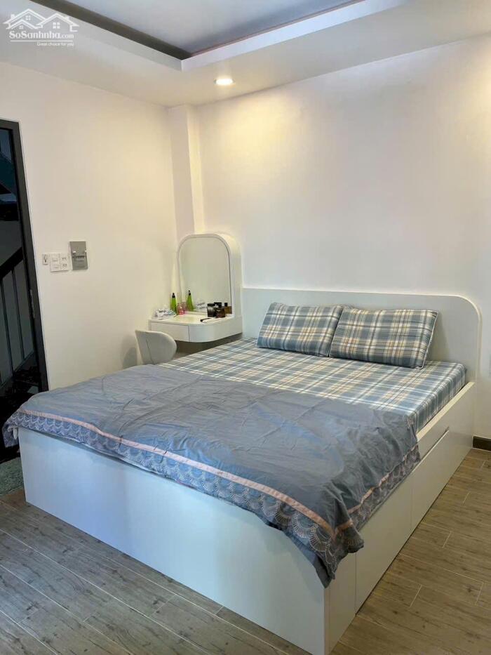 Hình ảnh Bán nhà mặt phố Nguyễn Bỉnh Khiêm , P. Đakao ,Q.1 ,Hầm 5 lầu , Thang máy , mới 12.8 tỷ 2