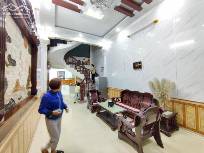 Hình ảnh Cho thuê căn nhà 3 tầng tại Văn Cao - Hải An - Hải Phòng 0