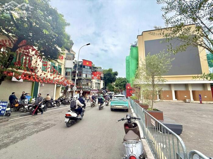 Hình ảnh Bán Nhà Mặt Phố Hàng Gai Hoàn Kiếm 219m2-8T 1 SỔ 1 CHỦ 358 Tỷ Có Thương Lượng. 4