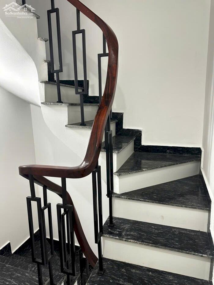 Hình ảnh Bán tòa căn hộ dịch vụ phố Chùa Láng - Huỳnh Thúc Kháng dòng tiền 170/tháng. 11