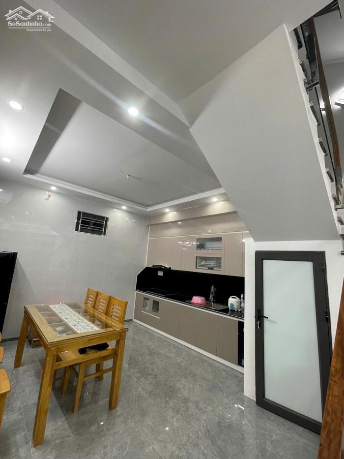 Hình ảnh Cho thuê nhà Kiều Sơn - Văn Cao, DT: 50m2, 4 p.ngủ. 1