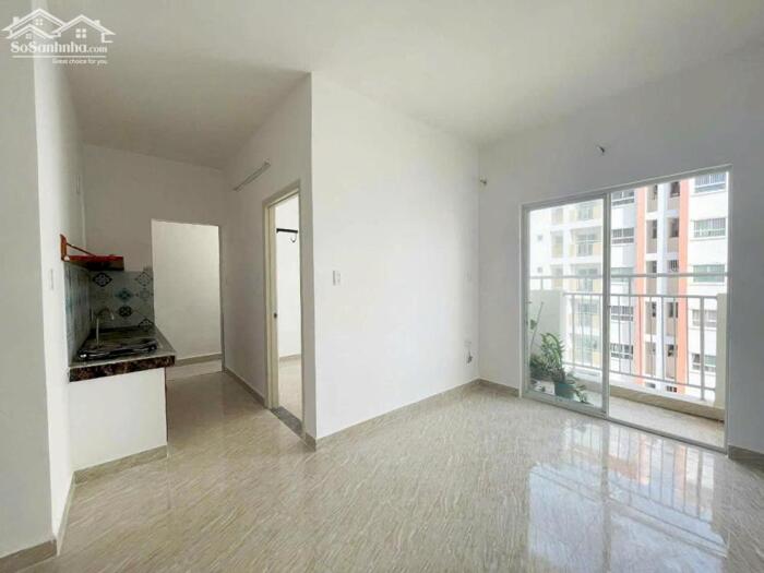 Hình ảnh BÁN chung cư Hoàng Quân Tầng trung view hồ bơi 4