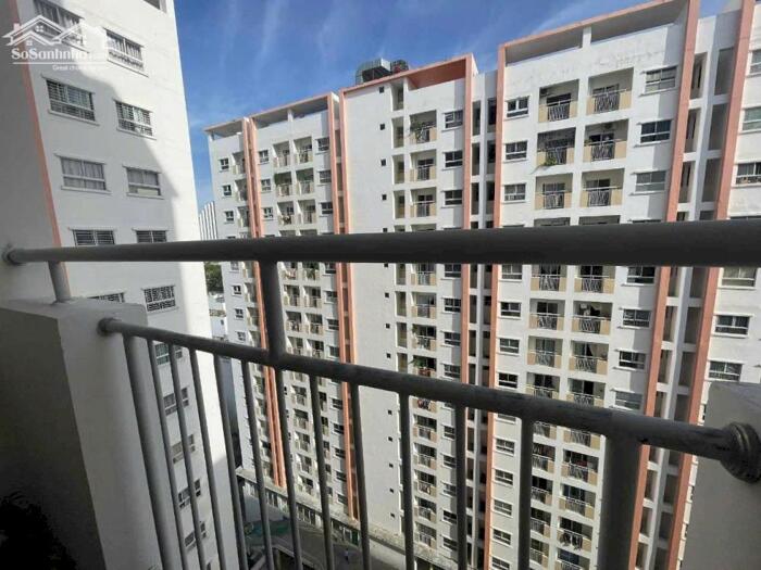 Hình ảnh BÁN chung cư Hoàng Quân Tầng trung view hồ bơi 2