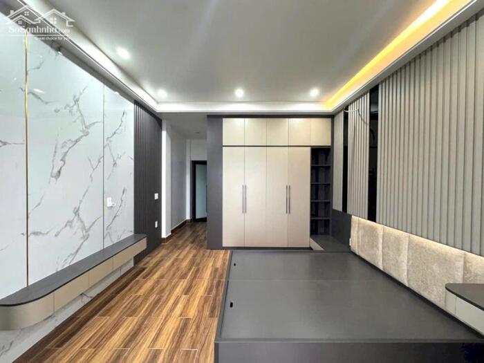 Hình ảnh Nhà 5 tầng thang máy mới tinh khu phân lô Hải An 2