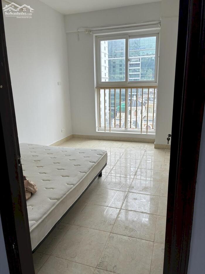 Hình ảnh cho thuê căn chung cư cảnh sát 113 - Trung Kính. 107m, 3 phòng ngủ, đủ đồ 2