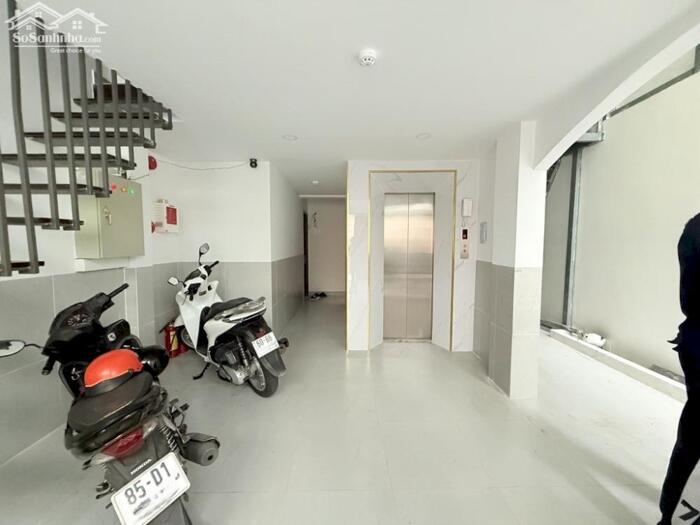 Hình ảnh MÓN HỜI CUỐI NĂM, NHÀ 5 TẦNG THANG MÁY, 90M2 NỞ HẬU , DÒNG TIỀN 80TR/THÁNG, NGAY TRẠM METRO CMT8 3