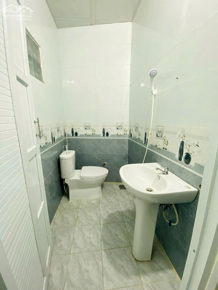 Hình ảnh CHO THUÊ NHÀ TRỆT + LỬNG + LẦU – THIẾT KẾ LỆCH TẦNG 160 m² – KDC CTY 8, CẦN THƠ | GIÁ 7.5 TRIỆU/THÁNG 7