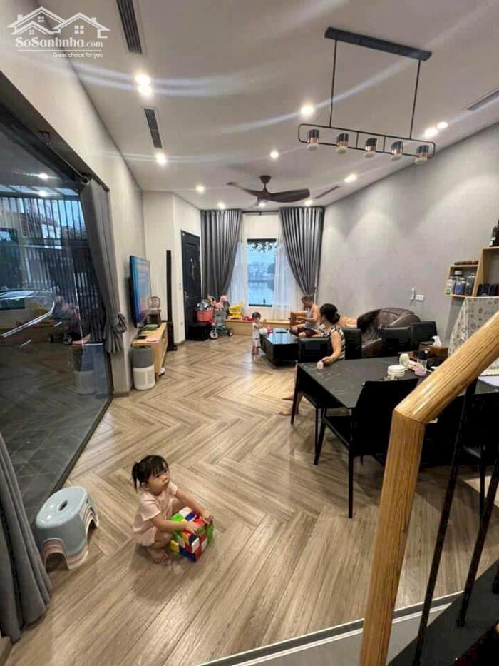 Hình ảnh Bán nhà 4,5 tầng 97m2 còn mới, khu đấu giá X1 Cự Khối ,view hồ Đầm Tranh yên tĩnh, trong lành 5
