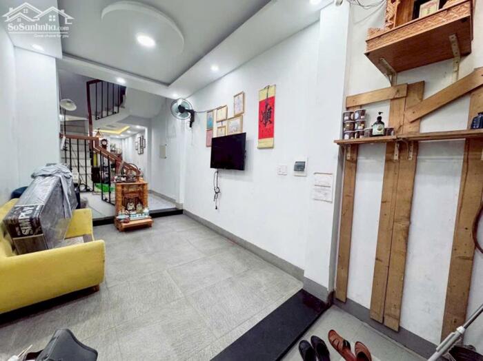 Hình ảnh HÀM NGHI _ HẢI CHÂU | 10 M ra mặt tiền | Nhà đẹp 4 tầng, 4pn | Giá 3,98 tỷ 0