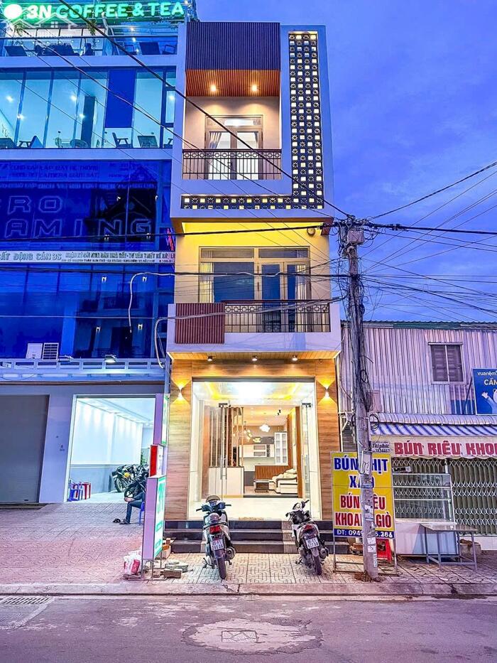 Hình ảnh Nhà 1 Trệt 2 Lầu Sân thượng Mặt tiền Trần Nam Phú - Cách hồ Bún xáng 50m 0