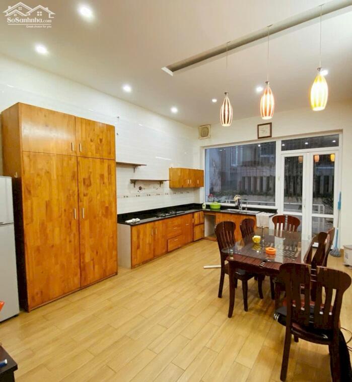 Hình ảnh Cho thuê nhà khu phân lô Văn Cao, 4 ngủ khép kín (90m2). 3