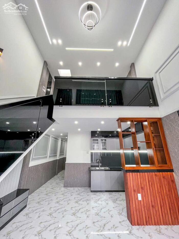 Hình ảnh BÁN NHÀ 1 TRỆT 1 LỮNG đẹp (gần Chợ Bà Bộ). Trục chính Hẻm xe hơi tới nhà 2