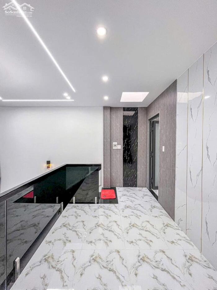 Hình ảnh BÁN NHÀ 1 TRỆT 1 LỮNG đẹp (gần Chợ Bà Bộ). Trục chính Hẻm xe hơi tới nhà 5