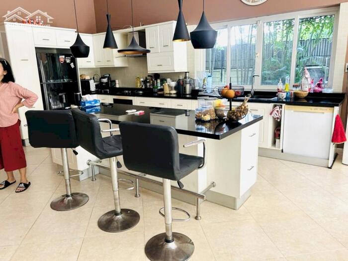 Hình ảnh Giảm Mạnh 50 Tỷ-Bán Gấp Biệt Thự 651m2 Khu Compound 146 Nguyễn Văn Hưởng,Thảo Điền,Q2 0