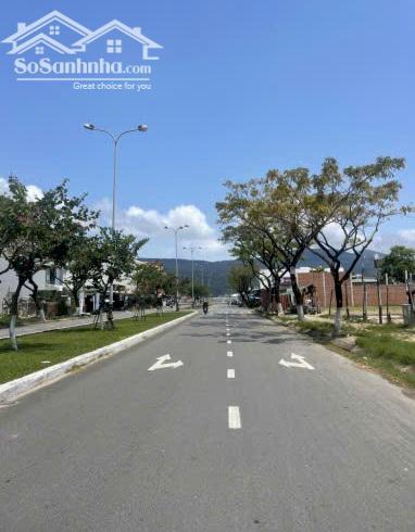 Hình ảnh Chính chủ bán đất mặt tiền đường 15m Trần Thánh Tông , Phường Sơn Trà , TP. Đà Nẵng ⭐⭐⭐⭐ Vị trí gần ngã tư Khúc Hạo & chợ Nại Hiên Đông Đường 15m vỉa hè 4m5 , xây dựng cao tầng Thích hợp làm khách sạn , căn hộ dịch vụ... ... 1