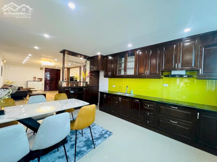 Hình ảnh Bán nhà mặt phố Đê La Thành 50m2 hai mặt ô tô vỉa hè rộng lô góc 39 tỷ 1