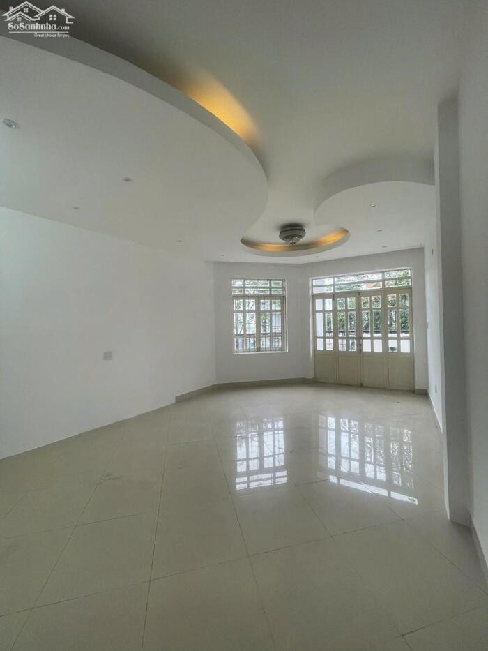 Hình ảnh CẦN BÁN HOẶC CHO THUÊ DÀI HẠN – NHÀ GÓC 2 MẶT TIỀN Số 111 Nguyễn Thị Định (đoạn Hoàng Diệu), Nha Trang 3