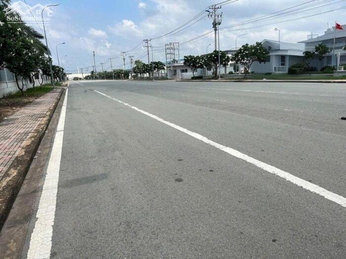 Hình ảnh Cho thuê nhà xưởng 22.000m2 giá rẻ chỉ 1,5 tỷ/tháng (4,3usd/m2 NX) KCN Nhơn Trạch-Đồng Nai 4