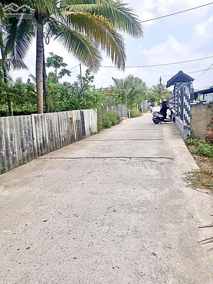 Hình ảnh Bán 1747m2 Đất Rạch Ngã Bát - cách đường Trương Vĩnh Nguyên 1km - Cách Lộ 40m đang làm 300m 0