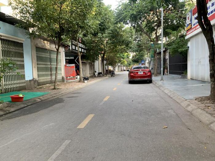 Hình ảnh Bán đất mặt phố Nguyễn Văn Hưởng Giang Biên, 2 mặt thoáng trước sau, 112m2 mặt tiền 5m 0