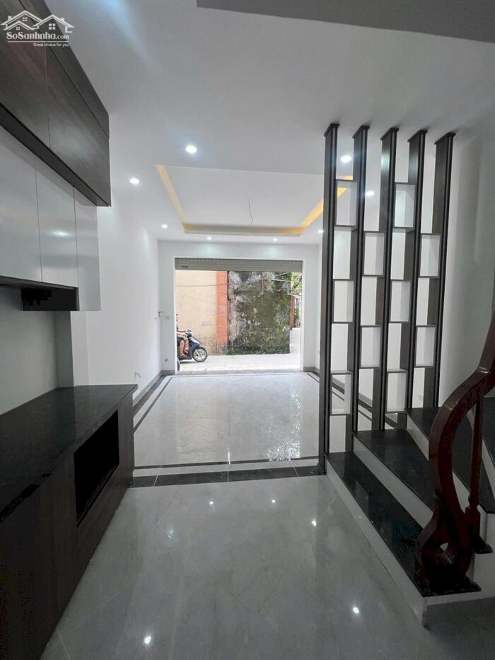 Hình ảnh ## ** Bán Nhà Xuân Đỗ, Long Biên 5T, 33m2 giá 6,25 tỷ Đẹp Không Tì Vết – Ngõ Thoáng ** 3