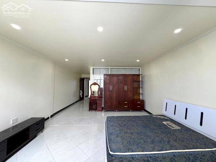 Hình ảnh CHO THUÊ SIÊU PHẨM TRỆT 2 LẦU KDC 586 FULL NỘI THẤT SANG XỊN GIÁ 17TR/THÁNG 12