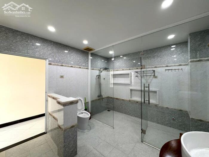 Hình ảnh CHO THUÊ SIÊU PHẨM TRỆT 2 LẦU KDC 586 FULL NỘI THẤT SANG XỊN GIÁ 17TR/THÁNG 11