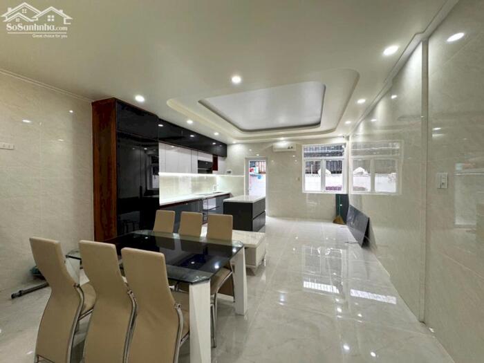 Hình ảnh CHO THUÊ SIÊU PHẨM TRỆT 2 LẦU KDC 586 FULL NỘI THẤT SANG XỊN GIÁ 17TR/THÁNG 1