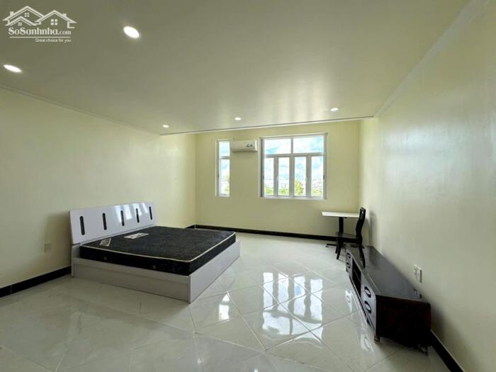 Hình ảnh CHO THUÊ SIÊU PHẨM TRỆT 2 LẦU KDC 586 FULL NỘI THẤT SANG XỊN GIÁ 17TR/THÁNG 13