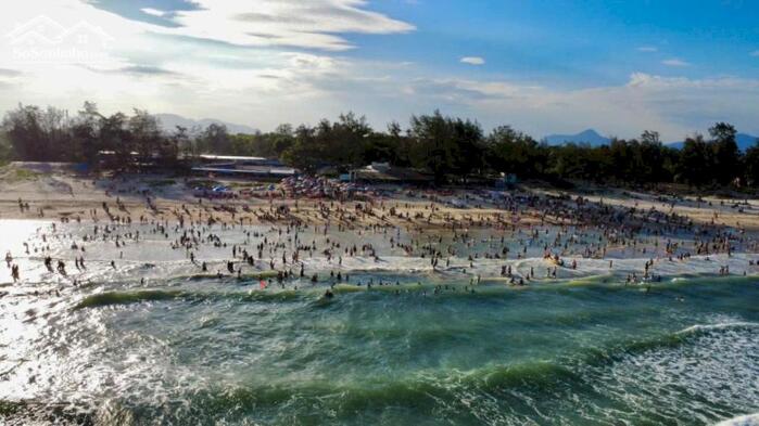 Hình ảnh bán gấp đất gần biển Cam Bình, LaGi. 2400m2 có sẵn 200m thổ cư. giá chỉ 1,7 triệu 1m2 0