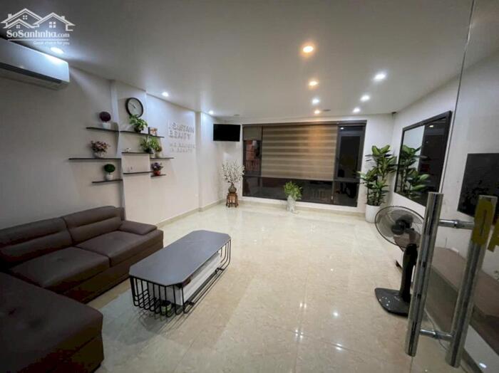 Hình ảnh Cho thuê nhà khu phân lô Văn Cao, 5 phòng ngủ full nội thất. 1