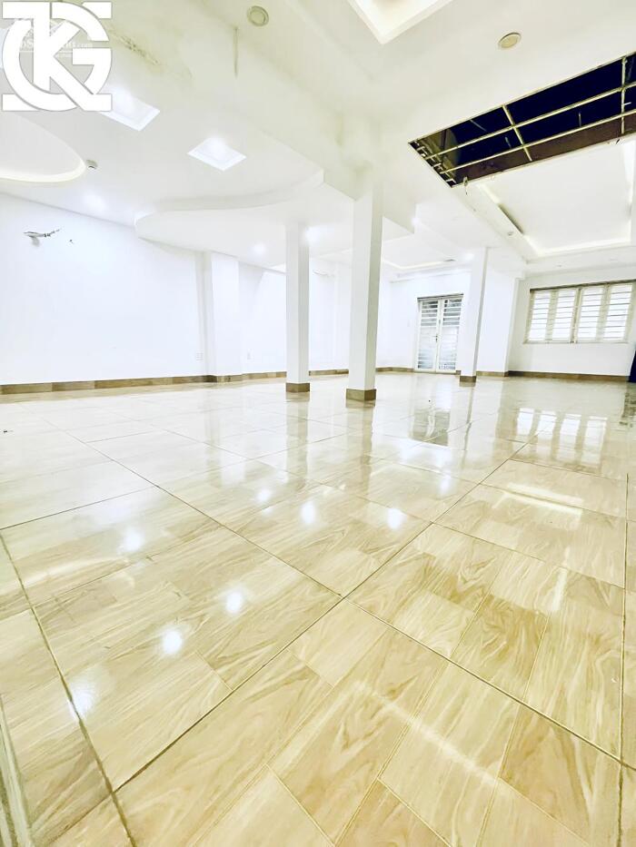 Hình ảnh Cho Thuê Nhà Mặt Tiền: 61-63 Trần Quang Khải - Quận 1 - 7.5x18m 4