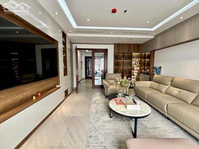 Hình ảnh Bán Nhà Phân Lô Hoàng Quốc Việt - Cầu Giấy, 45m x 7T Thang Máy, Gara Ô tô, Dân Trí Cao, Giá 26,5 Tỷ 2