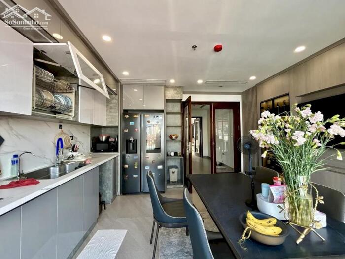 Hình ảnh Bán Nhà Phân Lô Hoàng Quốc Việt - Cầu Giấy, 45m x 7T Thang Máy, Gara Ô tô, Dân Trí Cao, Giá 26,5 Tỷ 4