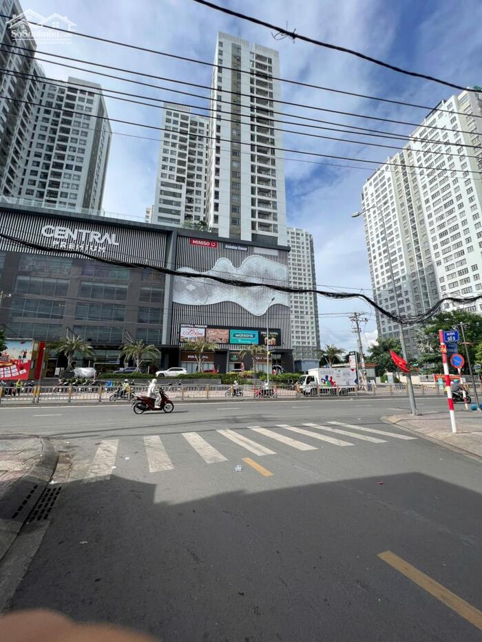 Hình ảnh Bán nhà đối diện chung cư Gia Việt, Tạ Quang Bửu - Phạm Hùng, 4x20m, 14.4 tỷ 1