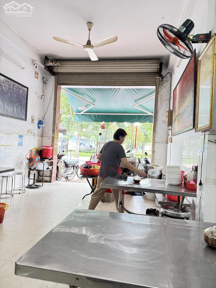 Hình ảnh Bán nhà đối diện chung cư Gia Việt, Tạ Quang Bửu - Phạm Hùng, 4x20m, 14.4 tỷ 2